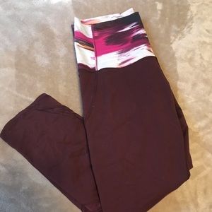 Maroon lulu lemon legging!